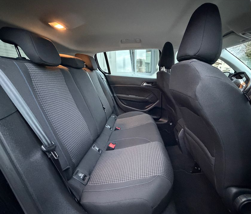 PEUGEOT 308 II PH.2 ACTIVE/ 1.5 HDI 130CH / GARANTIE l