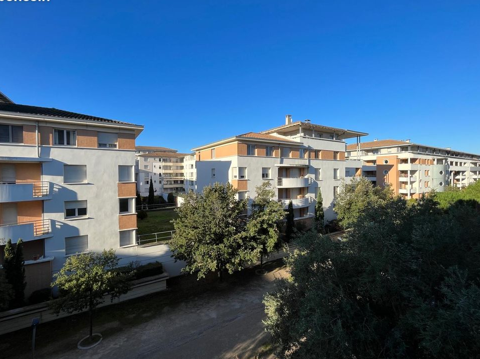 Chambre avec salle d’eau privée – Colocation confortable – Toulouse Sept Deniers