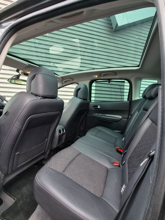 Peugeot 3008 2.0 hdi 150 gps/toit pano/affi tete/caméra/jantes/regul vitesse