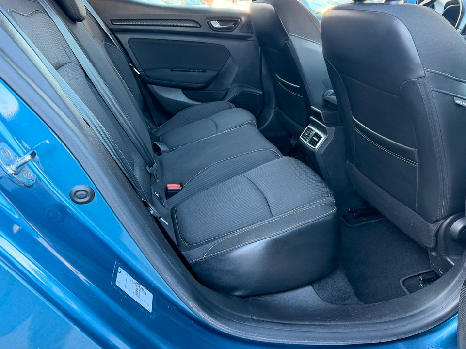 Renault megane blue dci 115 business gps