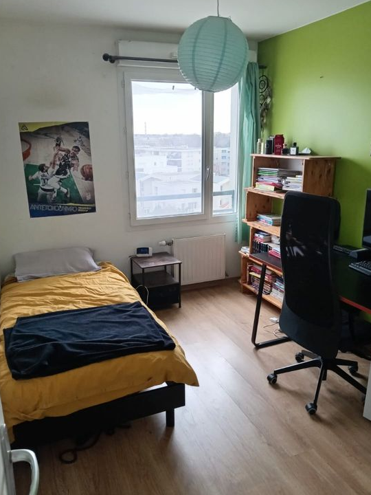 Bel Appartement t 4 84 m2 toit terrasse dernier etage