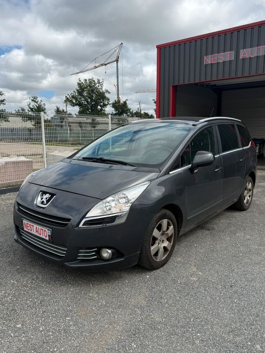 PEUGEOT 5008 1.6HDI 112Ch