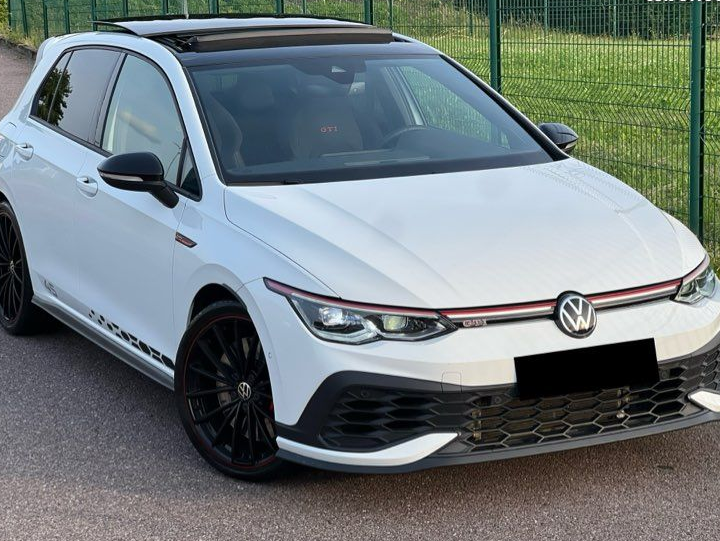 VOLKSWAGEN GOLF 8 GTI CLUBSPORT EDITION 45 2.0L TSI 300cv / TOIT OUVRANT / H&K / DCC / MODE NURBURGRING / AKRAPOVIC / GARANTIE VW 2027