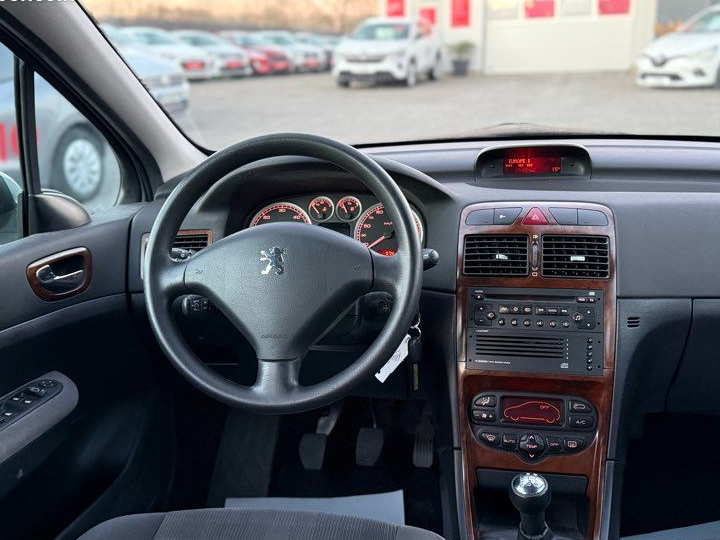 Peugeot 307 2.0 HDi 110cv XT