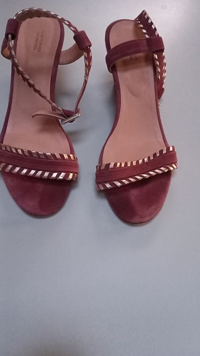 Une paire de chaussures Comptoir des Cotonniers