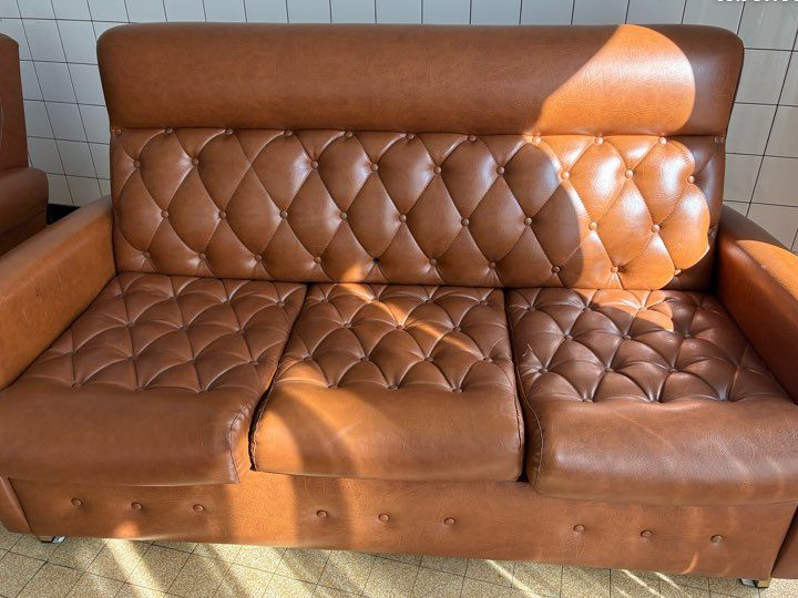 Canapé vintage simili cuir