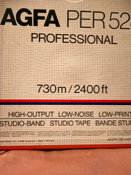 Bandes magnétiques professionnelles Agfa 525 et 528 - 730m sur noyau AEG