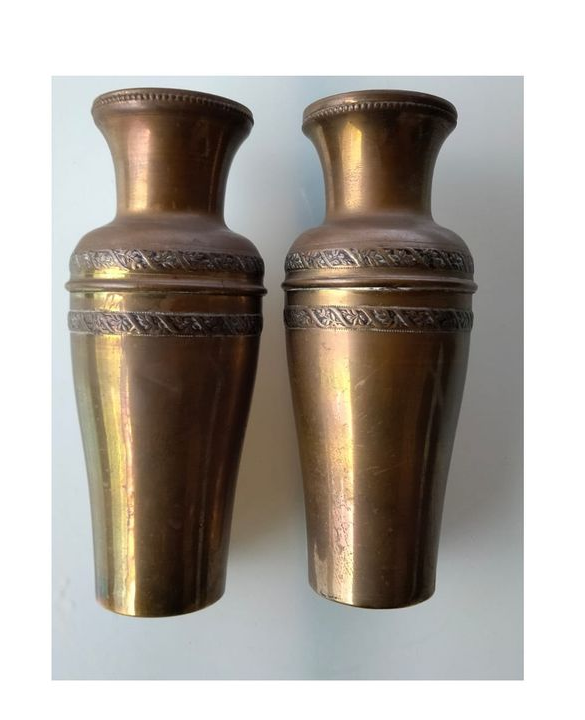 Paire de vases en laiton anciens