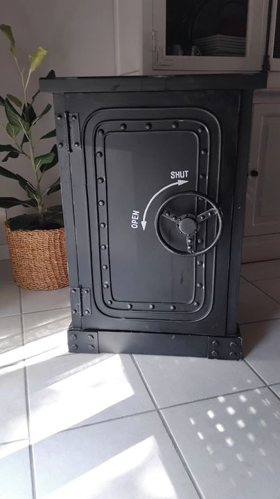 Petit meuble