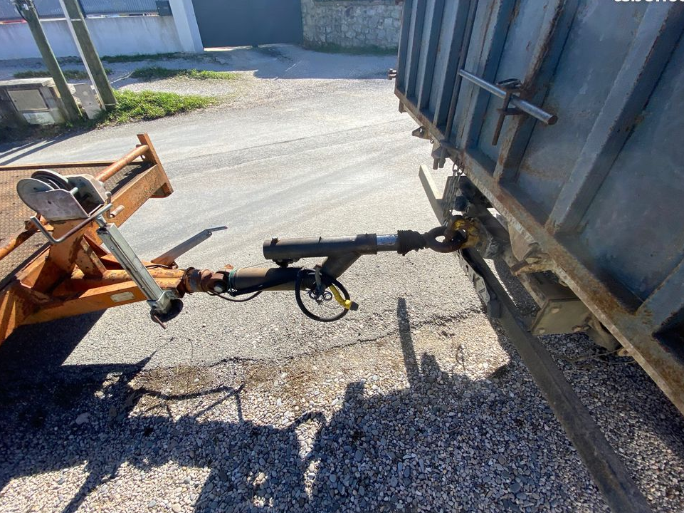 Mini pelle Volvo ec20C