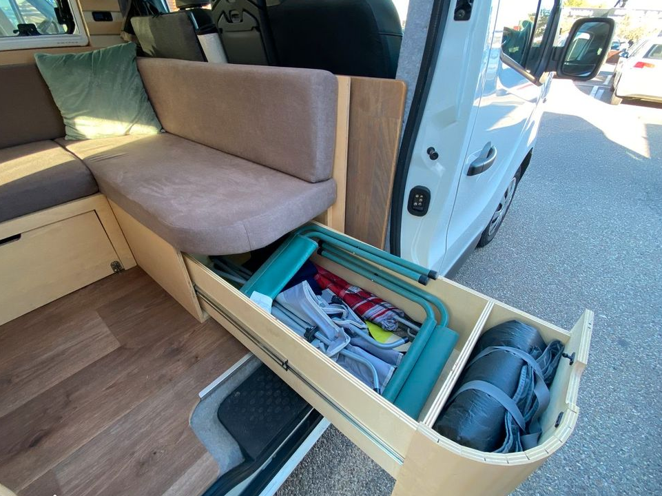 Van / Fourgon compact VASP L1 H1 / 4,99 m Clim Chauffage diesel / Caméra GPS