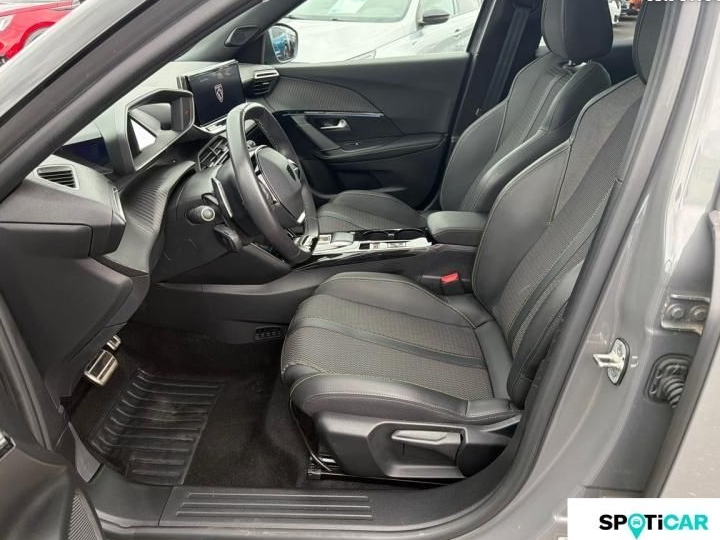 Peugeot 2008 1.2 Hybrid 136ch GT e-DCS6 + TOIT PANO + GPS