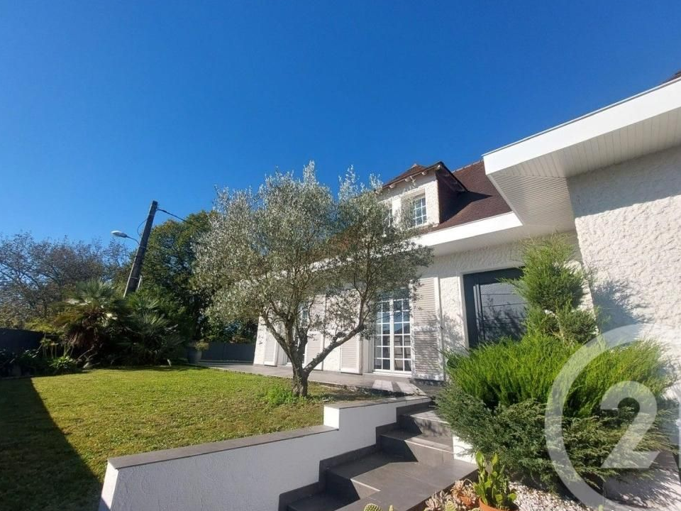 Maison 6 pièces 190 m²