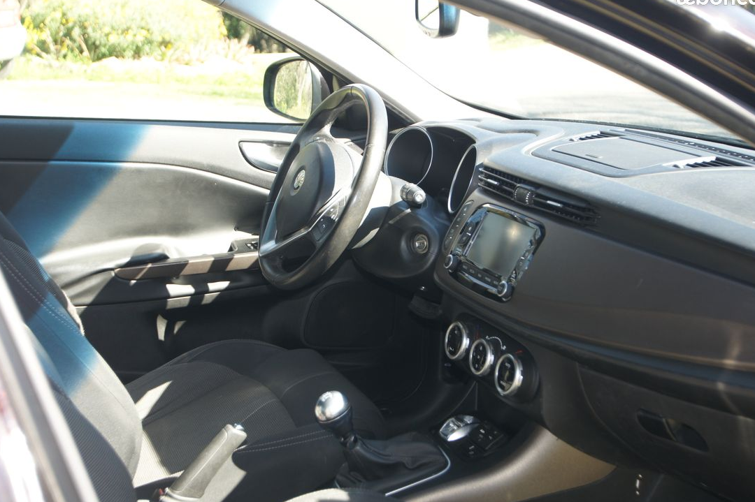 Alfa Romeo Giulietta Distinctive 2.0 JTDm 150Ch, S&S, BVM, 75500km, 2015