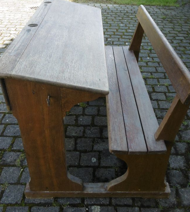 Ancienne table d'école