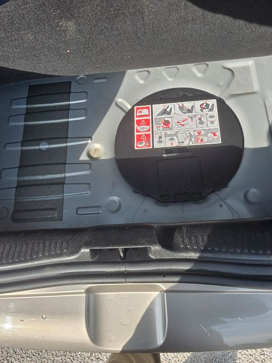 Renault clio III de 03/2012 87 497 km CT a jour entretien effectuée