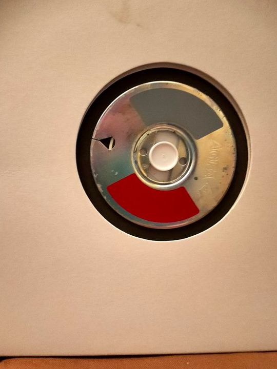 Bandes magnétiques professionnelles Agfa 525 et 528 - 730m sur noyau AEG