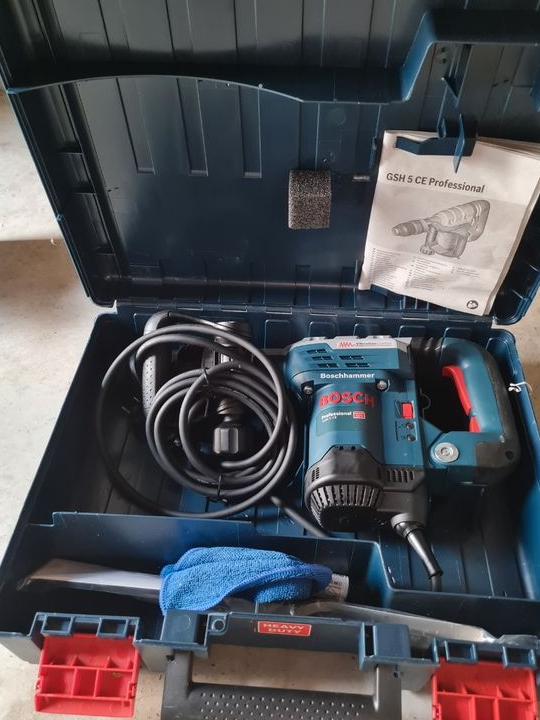 Marteau-piqueur Bosch Professional GSH 5 CE SDS Max – Neuf – Coffret complet