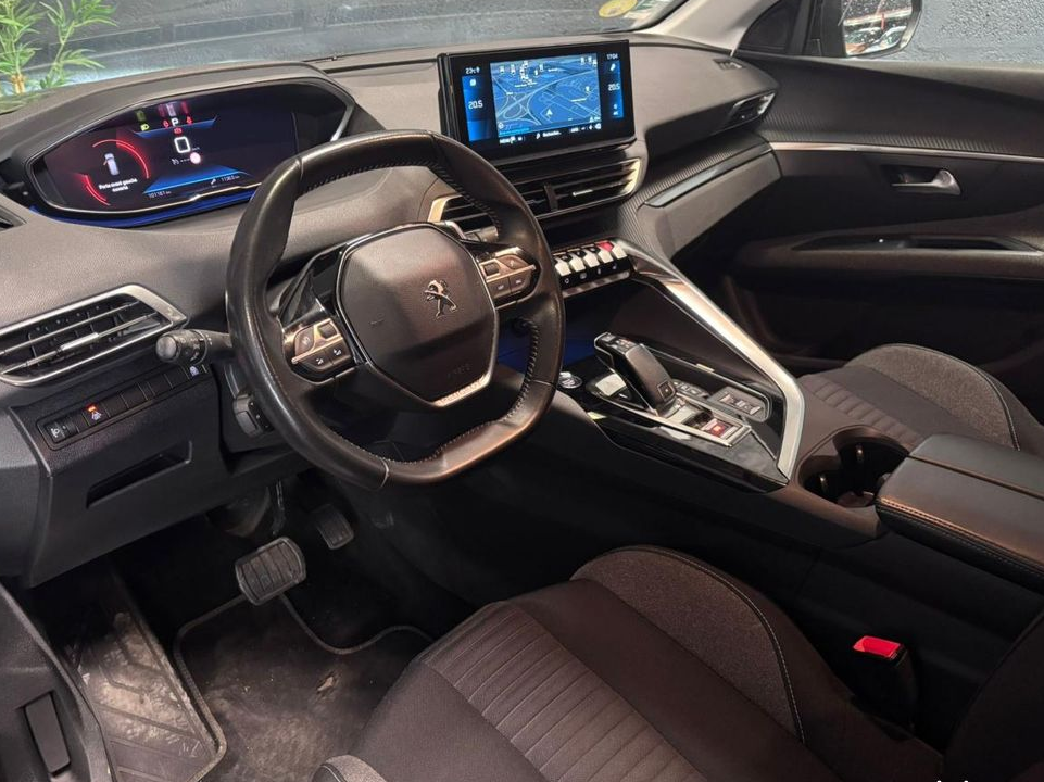 PEUGEOT 5008 1.5HDi 130CH BV EAT8 TVA RECUPERABLE FINITION Style- GARANTIE 6 MOIS MINIMUM