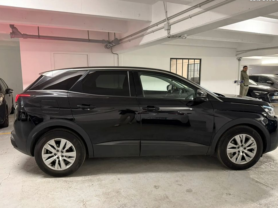 PEUGEOT 3008 120ch ACTIVE BUSINESS LED SUIVI A JOUR