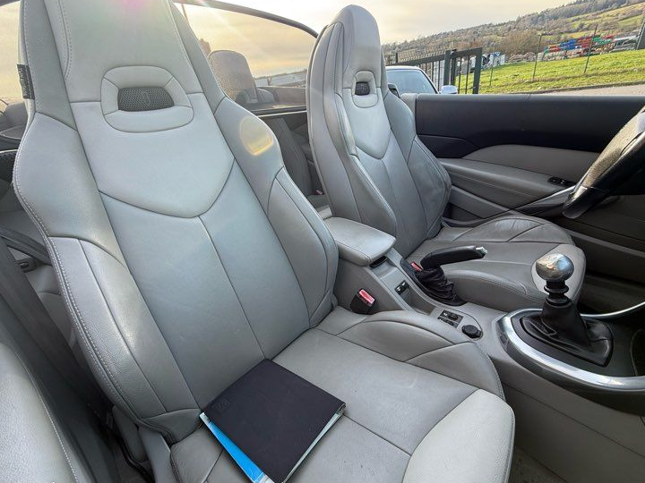 Peugeot 308 cc 1.6l hdi 112cv bv6 feline 1 ère main avec 146151 kms