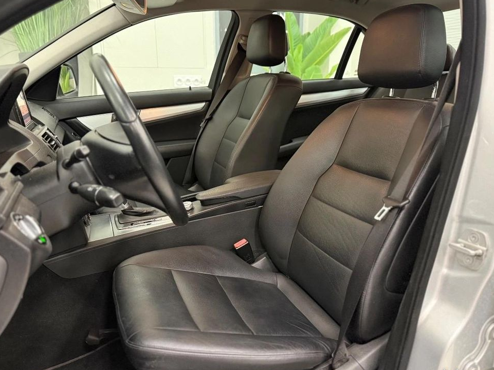 Mercedes-benz classe c w204 c220 cdi avant-garde 170ch 7g-tronic