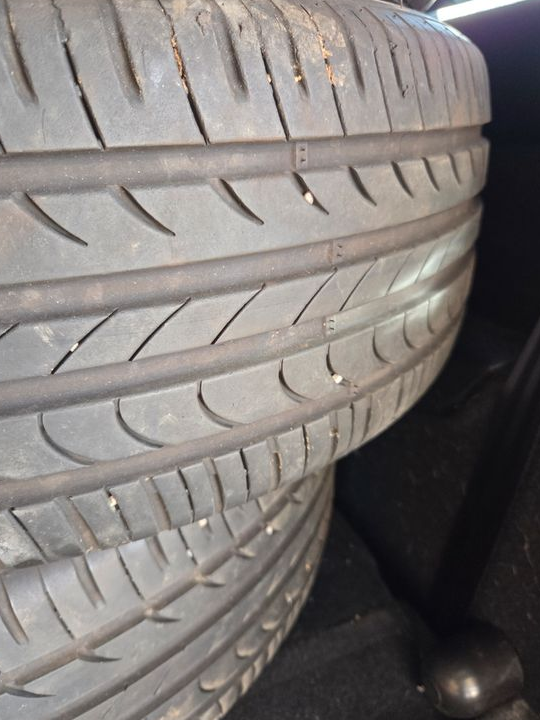 4 pneus pour 3008 225 55 18 98 V