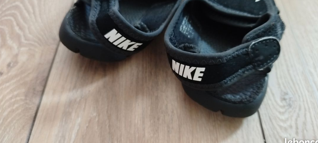Sandalettes Nike 26.5
