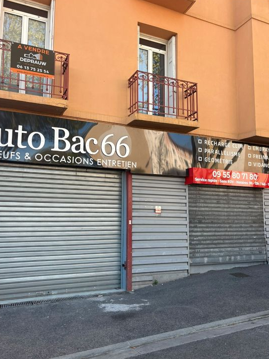 Fonds Garage Pneumatique