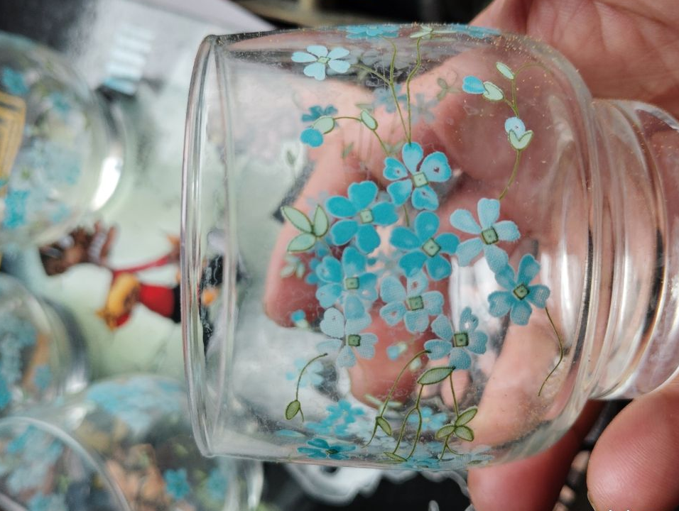 Série de 4 verres vintage myosotis