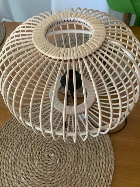 Lampe à poser en bambou