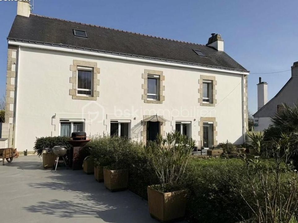 Maison 9 pièces 207 m²