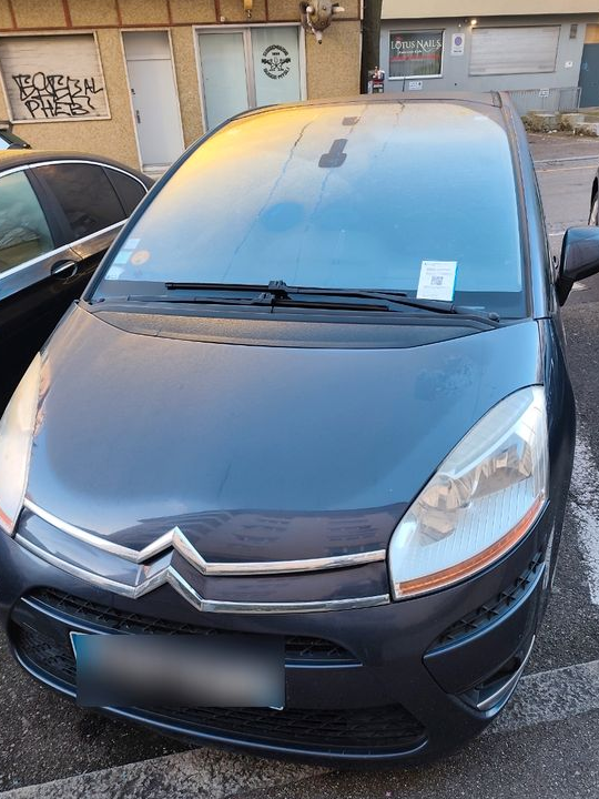 Description :À vendre Citroën C4 Picasso, modèle 2007, moteur diesel, 245 000 km