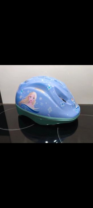 Vélo 3/6 ans + panier + roulette + casque