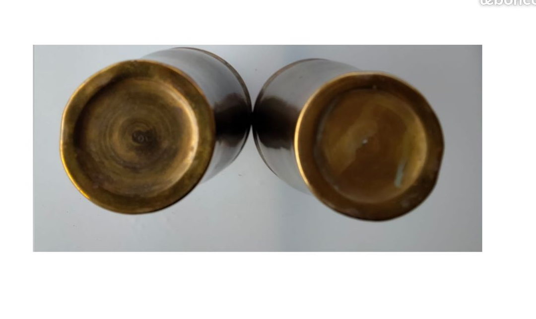 Paire de vases en laiton anciens