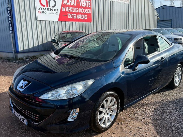 Peugeot 308 cc 1.6l hdi 112cv bv6 feline 1 ère main avec 146151 kms