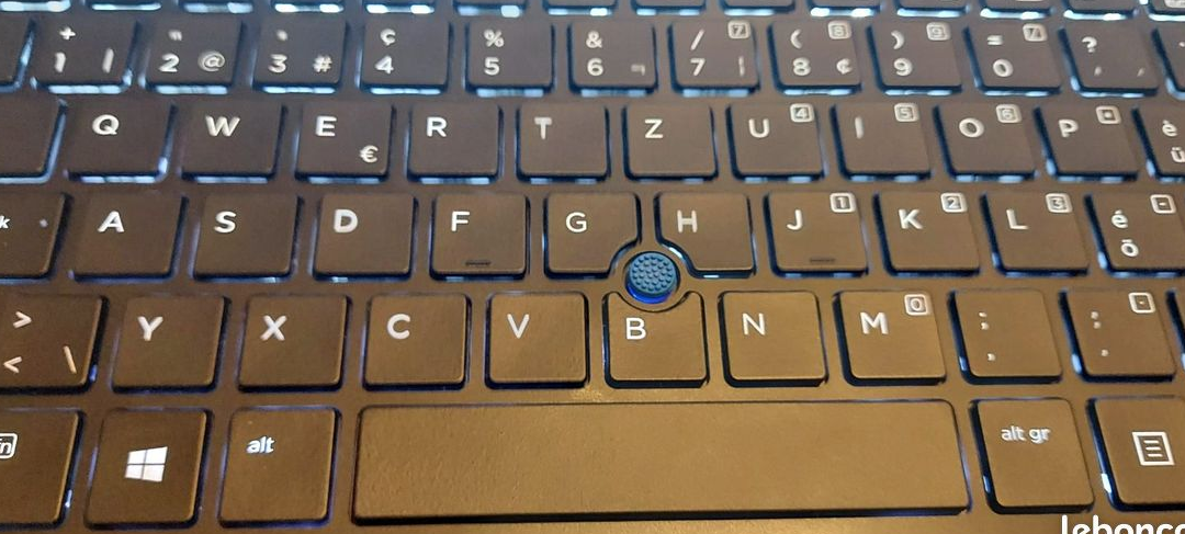 HP EliteBook 850 i5 pour pièces ou réparation