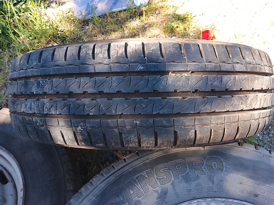 Je vends 4 pneus avec jantesétat neuf