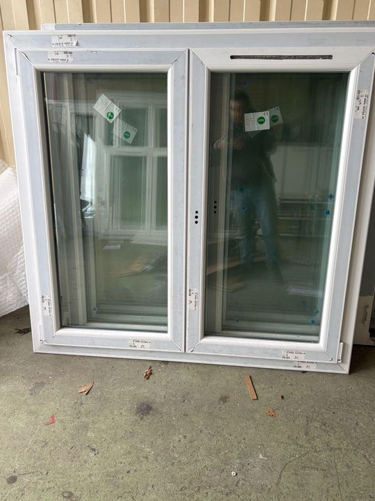 ' Fenêtre pvc blanc à prix d'usine Le Mesnil-Amelot