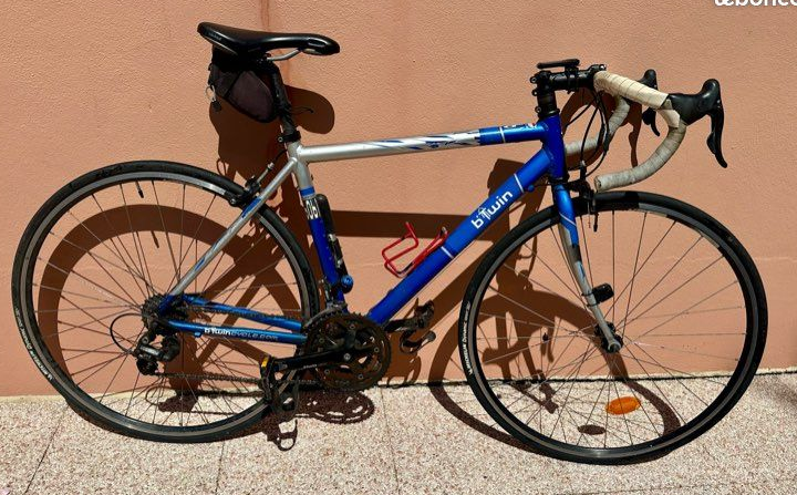 Vélo de course en aluminium Btwin Taille M Révisé