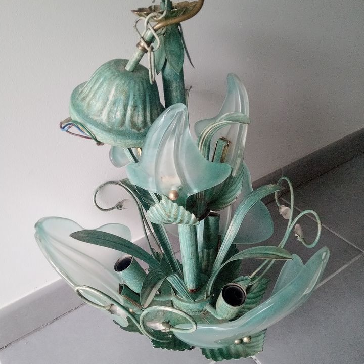 Beau lustre en excellent état