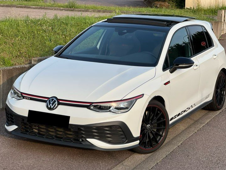 VOLKSWAGEN GOLF 8 GTI CLUBSPORT EDITION 45 2.0L TSI 300cv / TOIT OUVRANT / H&K / DCC / MODE NURBURGRING / AKRAPOVIC / GARANTIE VW 2027