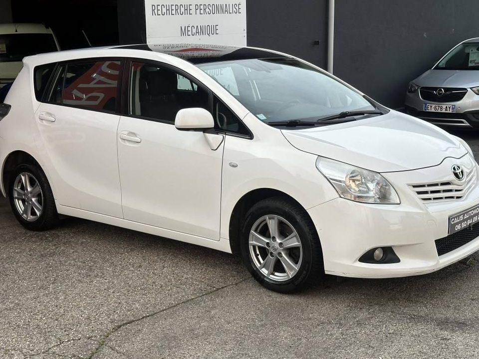 Toyota Verso 126 D-4D DYNAMIC 5 PLACES