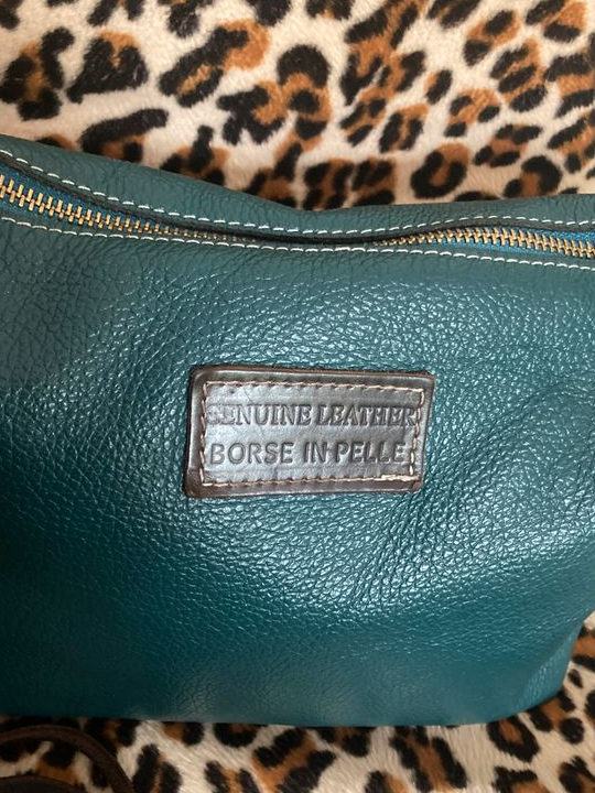 Sac bandoulière cuir grainé bleu canard