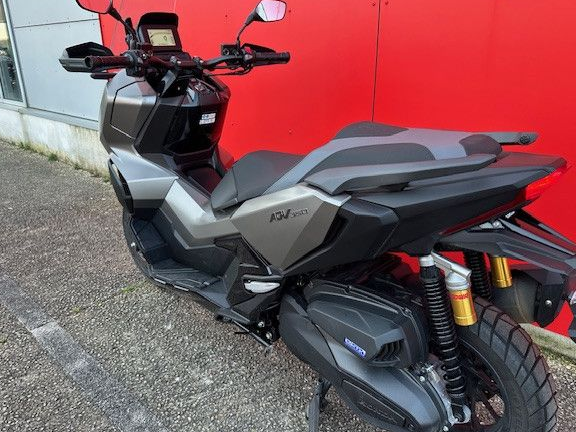 Honda ADV 350