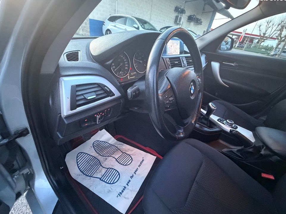 Bmw Série 1 F20 116d Pack SPORT 5 PORTES AVEC GPS + CHAINE DE DISTRIBUTION + TURBO NEUF