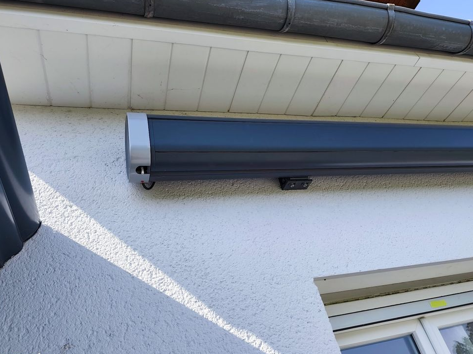 Store banne motorisé 4.95m x 3.5m