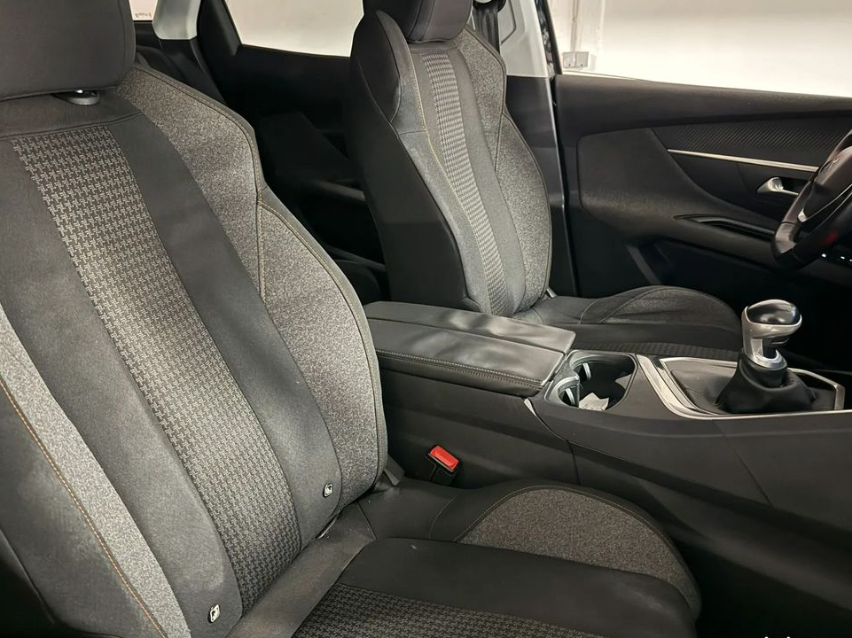 PEUGEOT 3008 120ch ACTIVE BUSINESS LED SUIVI A JOUR