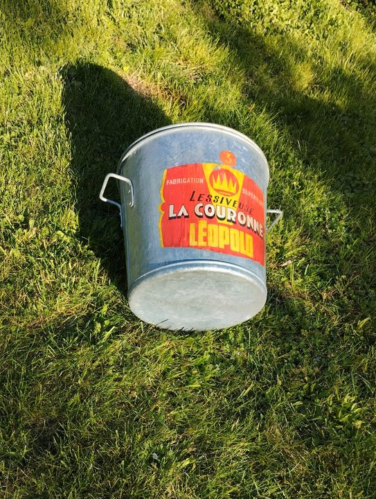 Bassine lessiveuse en zinc