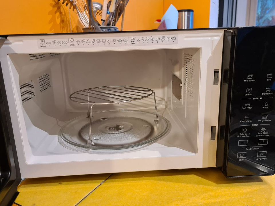 Micro-ondes et grill whirlpool COOK 25